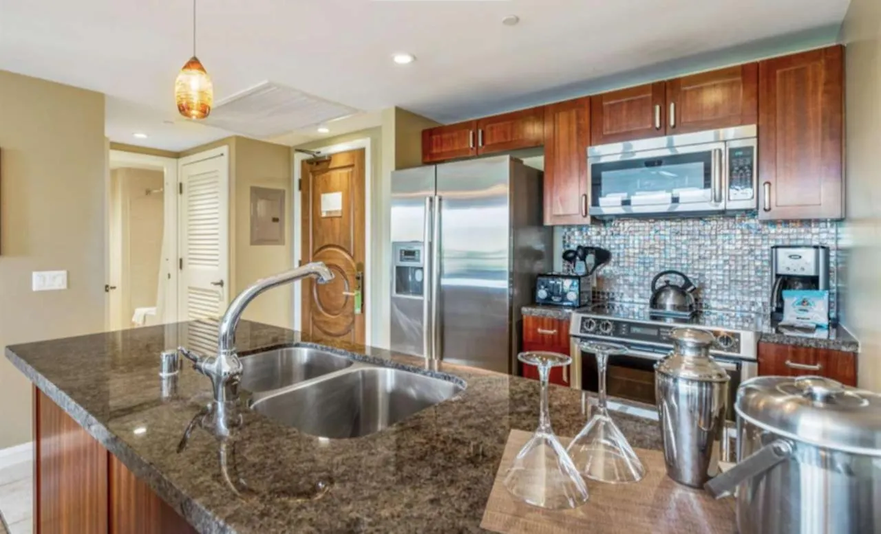Apartment K430 Luxury Mountain View Resort Condo With Large Private Balcony Lahaina United States